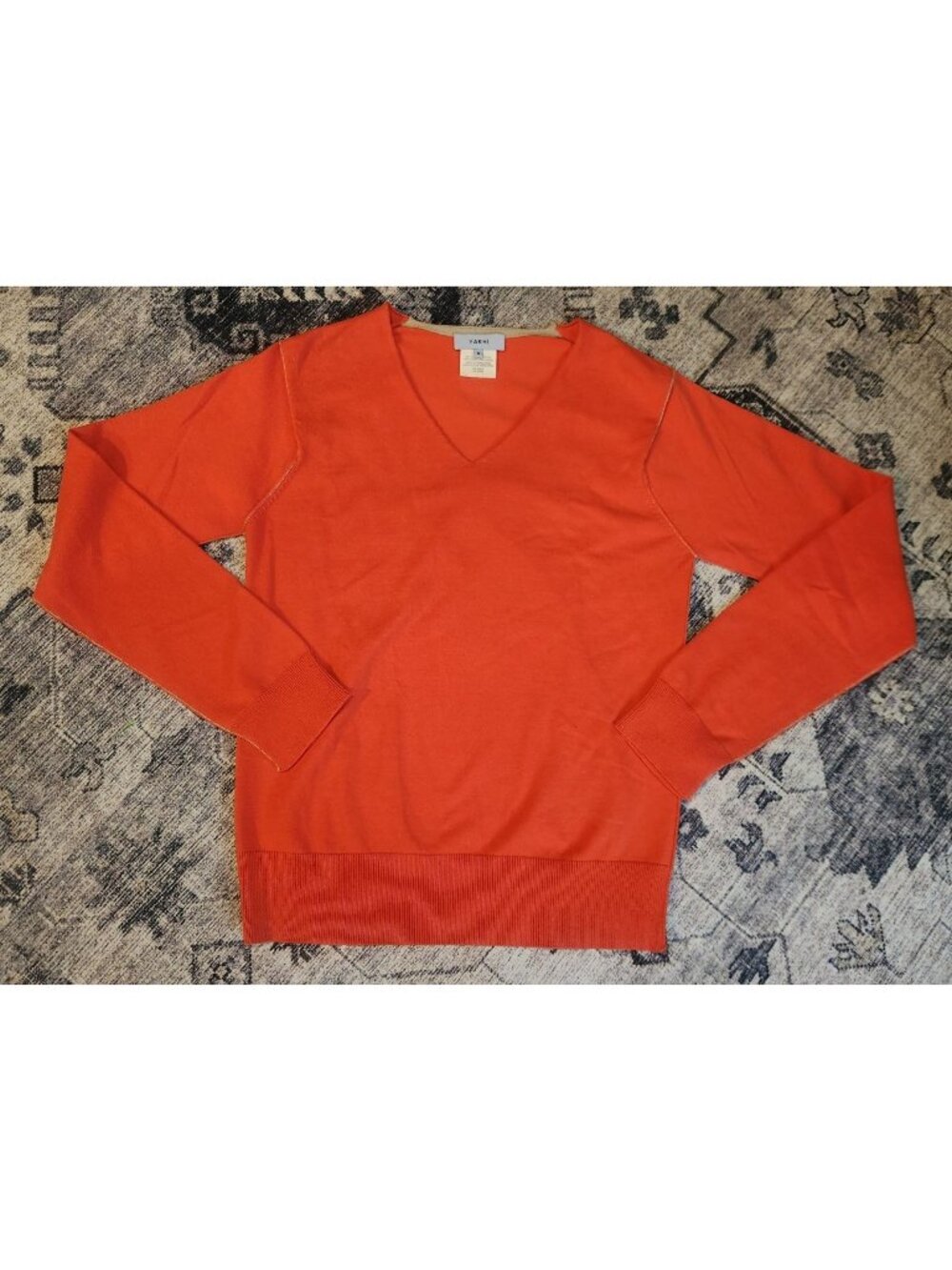 NICOLE FARHI Women's Sz. S Orange V-Neck Long Sleeve Sweater